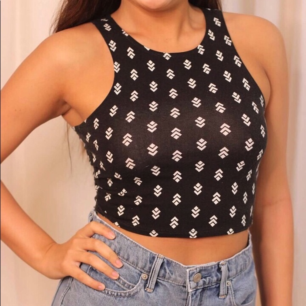 Black/White Crop Tank